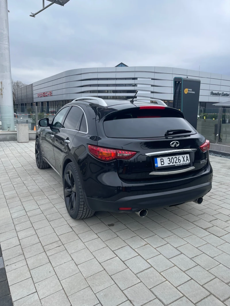 Infiniti Fx 30 dS, снимка 2 - Автомобили и джипове - 48575780