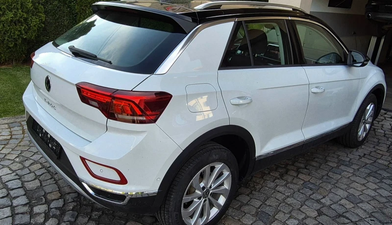 VW T-Roc 1.5 style TSI, снимка 6 - Автомобили и джипове - 51655956