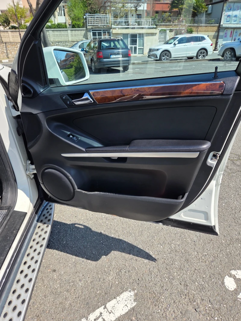 Mercedes-Benz ML 350, снимка 8 - Автомобили и джипове - 52646675