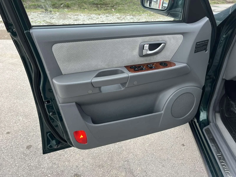 Hyundai Terracan 84 000км 2.9CRDI 163кс 4Х4 БЪРЗИ, БАВНИ И БЛОКАЖ, снимка 7 - Автомобили и джипове - 52967200