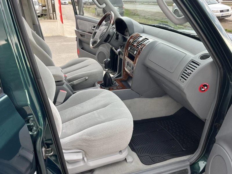 Hyundai Terracan 84 000км 2.9CRDI 163кс 4Х4 БЪРЗИ, БАВНИ И БЛОКАЖ, снимка 11 - Автомобили и джипове - 52967200