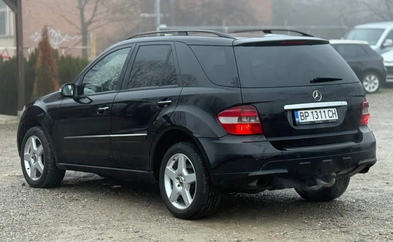 Mercedes-Benz ML 320 CDi 224к.с * АМG-Пакет* * Навигация* , снимка 4 - Автомобили и джипове - 53082809