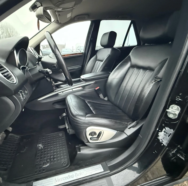 Mercedes-Benz ML 320 CDi 224к.с * АМG-Пакет* * Навигация* , снимка 13 - Автомобили и джипове - 53082809