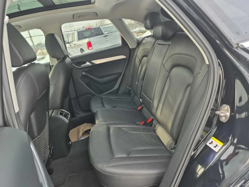 Audi Q3 * Progressiv * CARFAX * ФИНАНСИРАНЕ, снимка 15 - Автомобили и джипове - 53251254