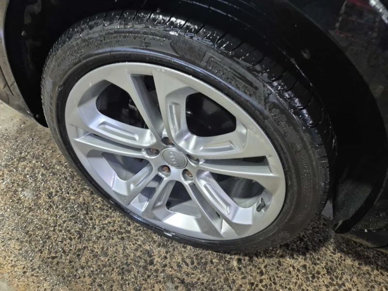 Audi Q3 * Progressiv * CARFAX * ФИНАНСИРАНЕ, снимка 7 - Автомобили и джипове - 53251254