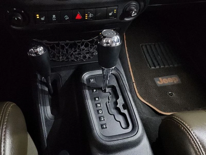 Jeep Wrangler 3.8 3.8 Automatic | Mobile.bg � ����������� 9