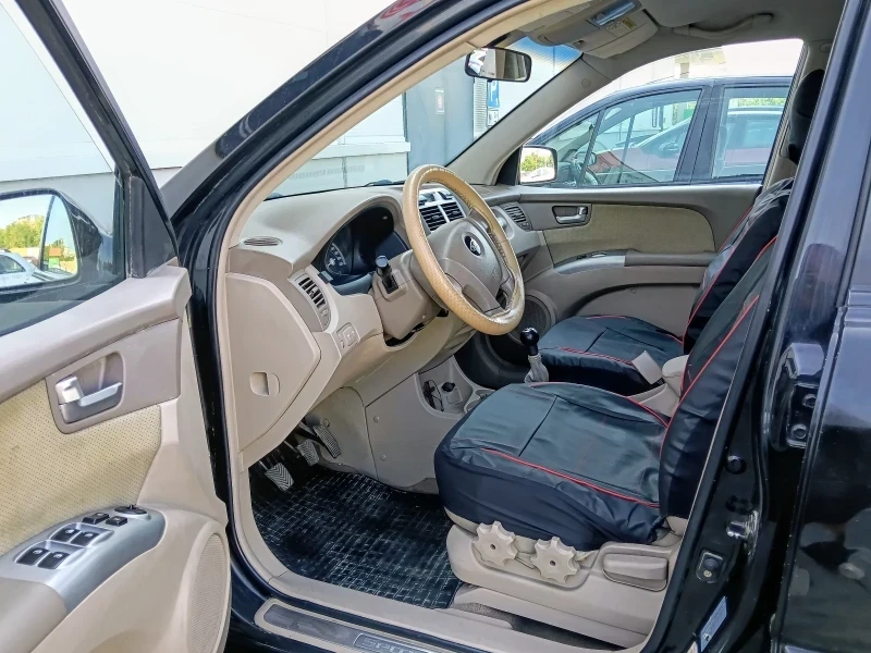 Kia Sportage Газ_4х4_Навигация_Всичко платено до Април 2027г. !, снимка 5 - Автомобили и джипове - 55954674