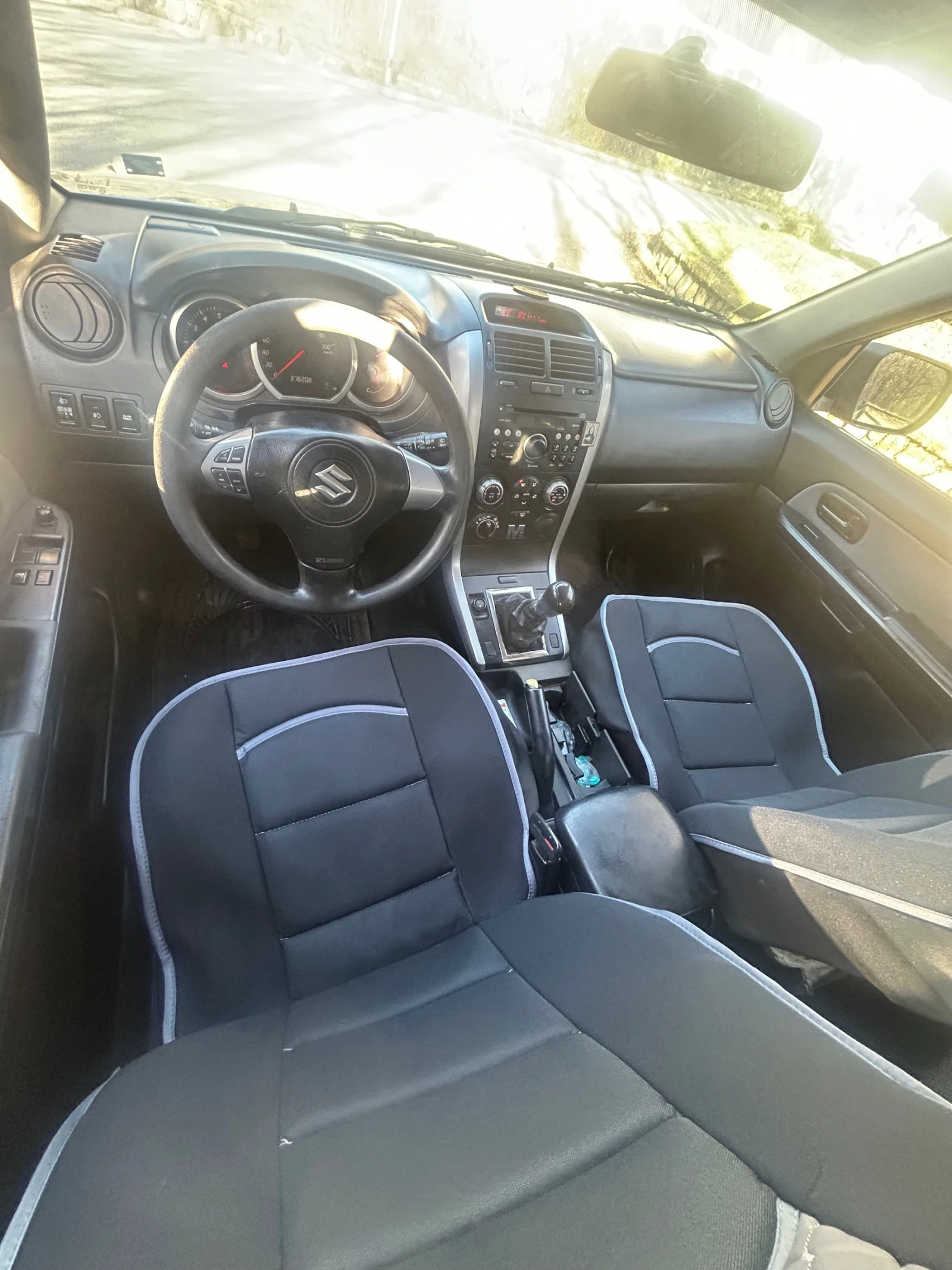 Suzuki Grand vitara  1.9 DDiS КЪСА БАЗА, снимка 6 - Автомобили и джипове - 53593858