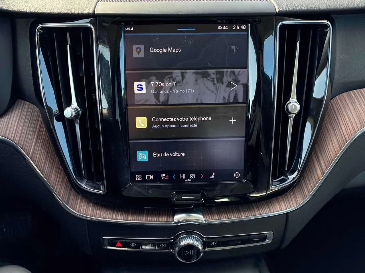 Volvo XC60 * Plus Bright Theme * CARFAX * ЦЕНА ДО БГ, снимка 8 - Автомобили и джипове - 53981747