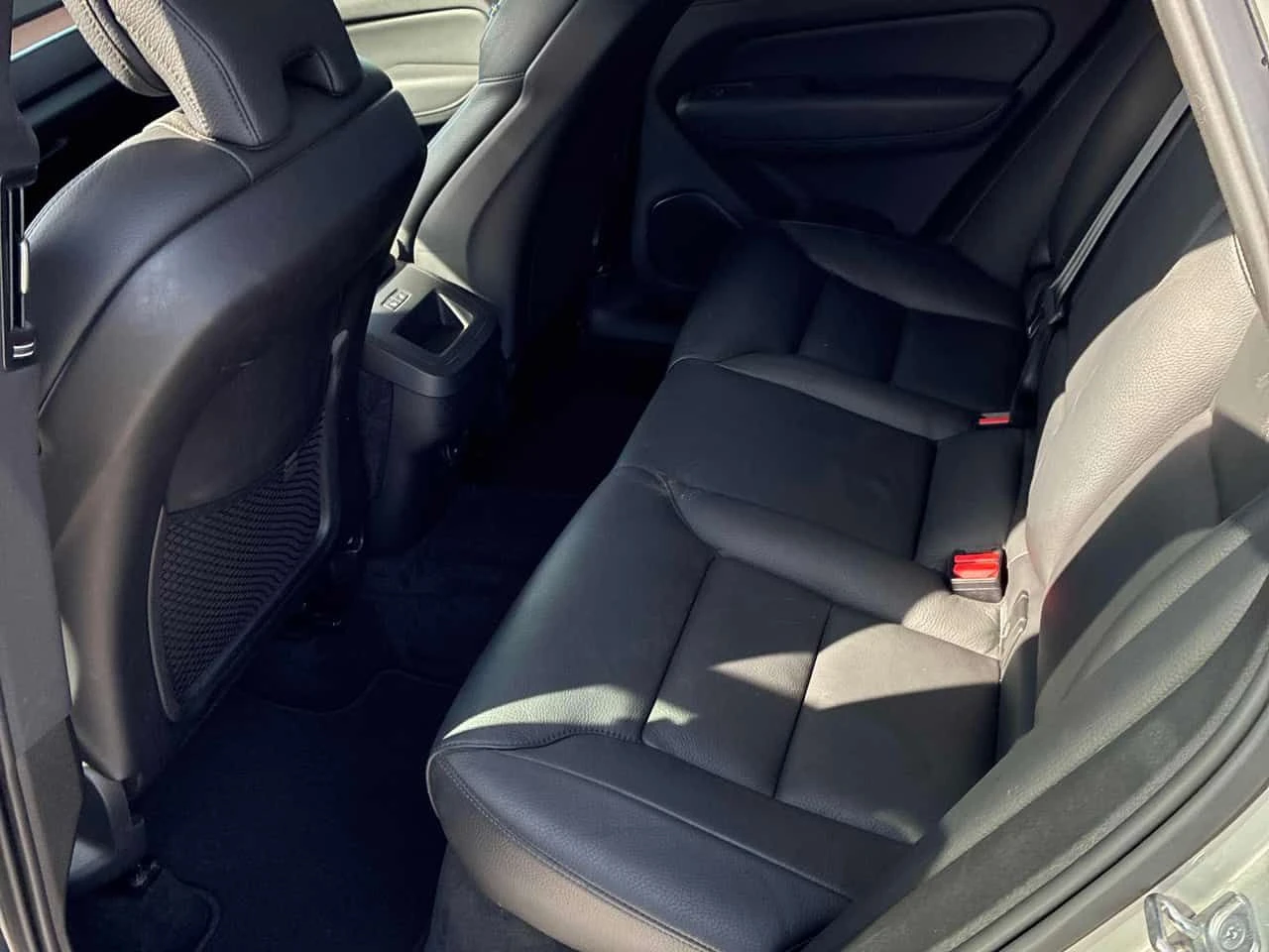 Volvo XC60 * Plus Bright Theme * CARFAX * ЦЕНА ДО БГ, снимка 9 - Автомобили и джипове - 53981747