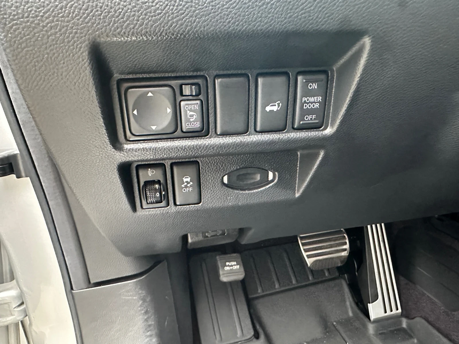 Infiniti QX70, снимка 6 - Автомобили и джипове - 54260103