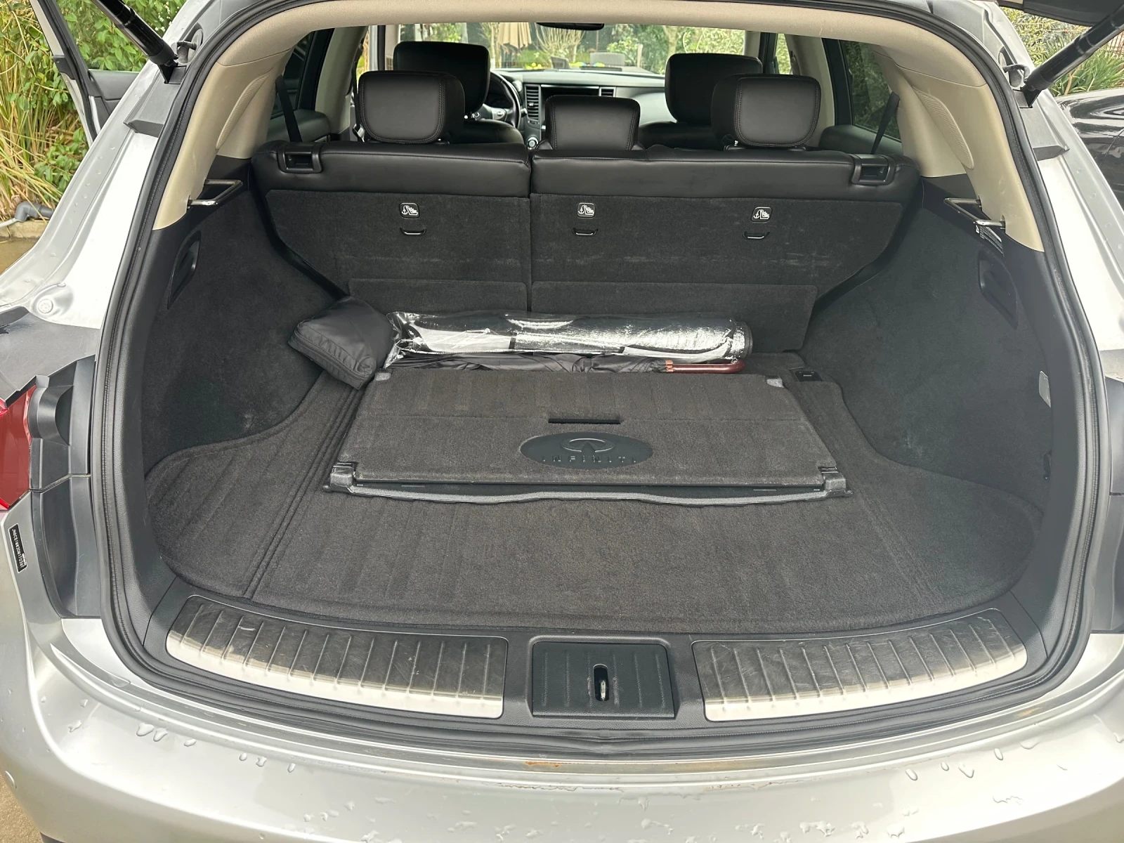 Infiniti QX70, снимка 13 - Автомобили и джипове - 54260103