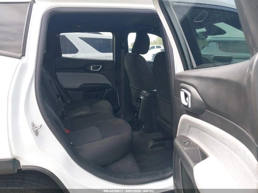 Jeep Compass 2.0L I-4 DI, DOHC, VVT, TURBO, 200HP 4X4 Drive | Mobile.bg � ����������� 8