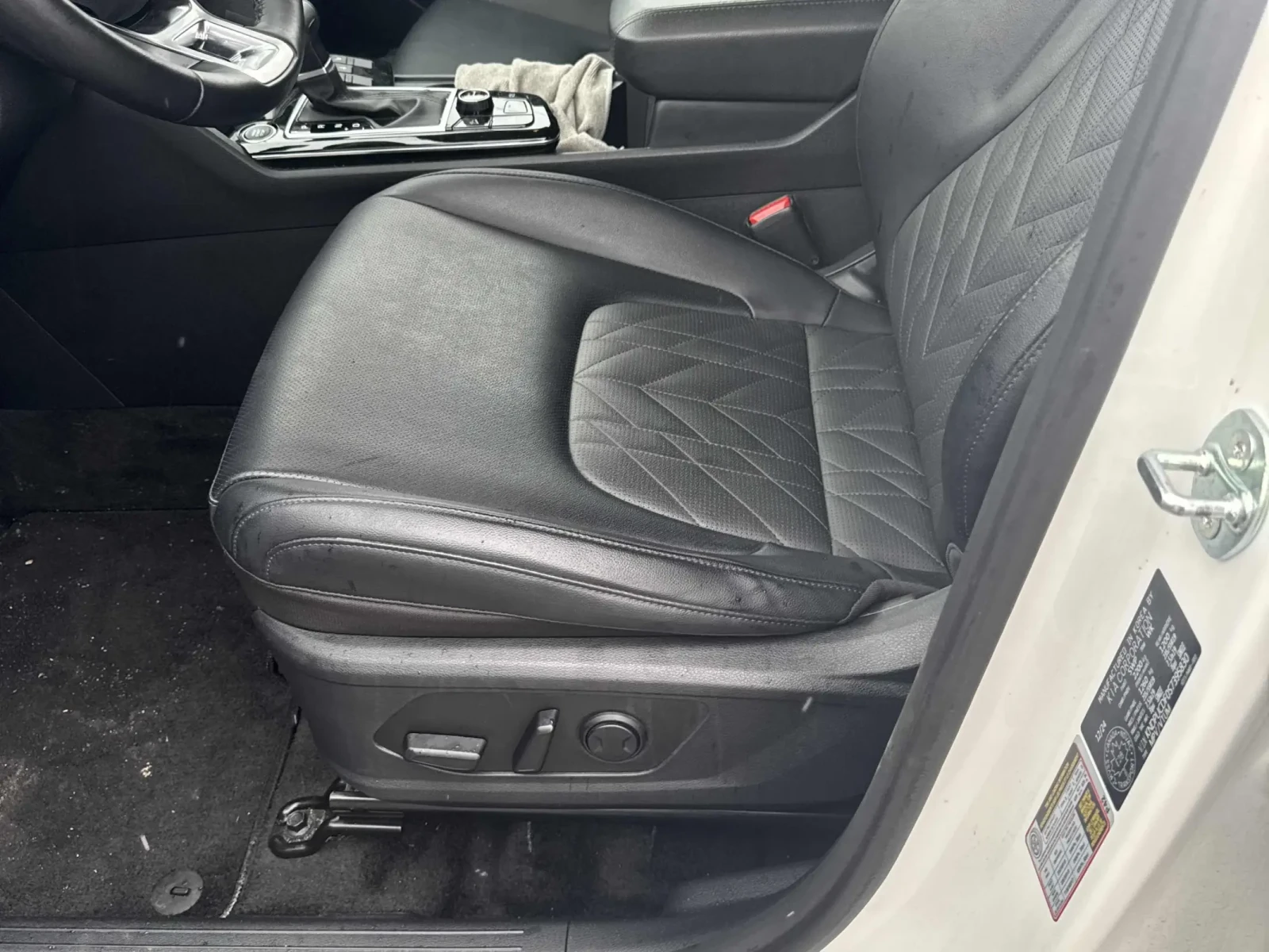 Kia Sportage X-Line * * CARFAX * * Цена до БГ * * , снимка 8 - Автомобили и джипове - 54402083