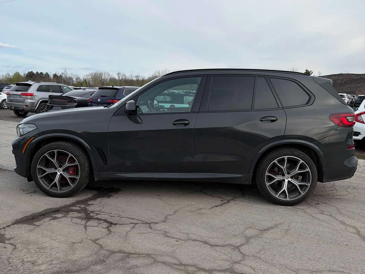 BMW X5 | M PACK| ЛАЗЕРИ| 360| SHADOWLINE| HAR/KAR| CARFAX, снимка 3 - Автомобили и джипове - 54423792