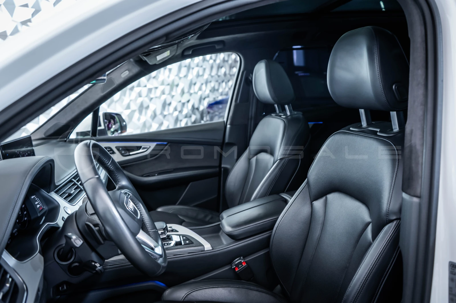 Audi Q7 S-line 3.0TDI quatt* Pano* Bose* , снимка 12 - Автомобили и джипове - 54478301