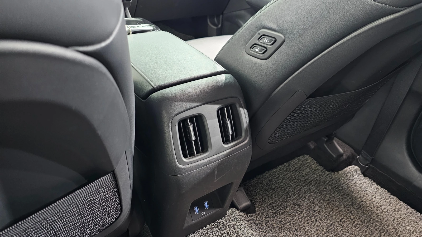 Hyundai Tucson, снимка 17 - Автомобили и джипове - 54895642
