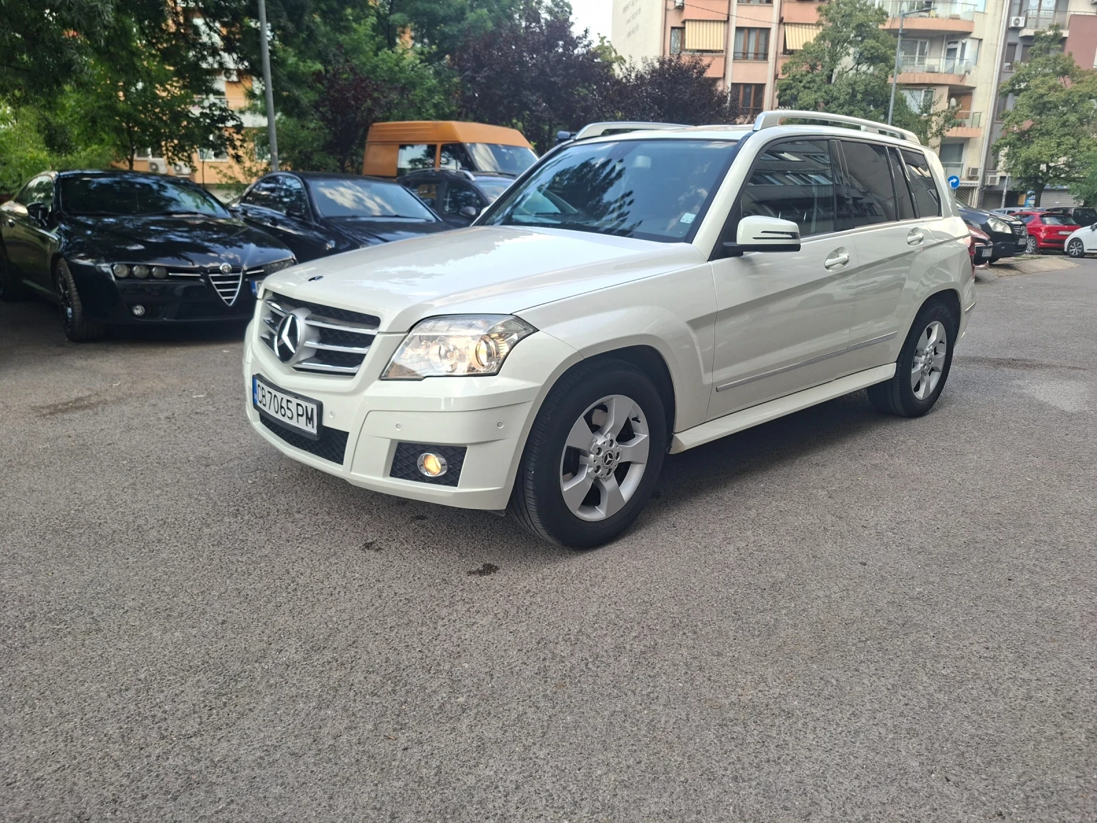 Mercedes-Benz GLK, снимка 8 - Автомобили и джипове - 55385938