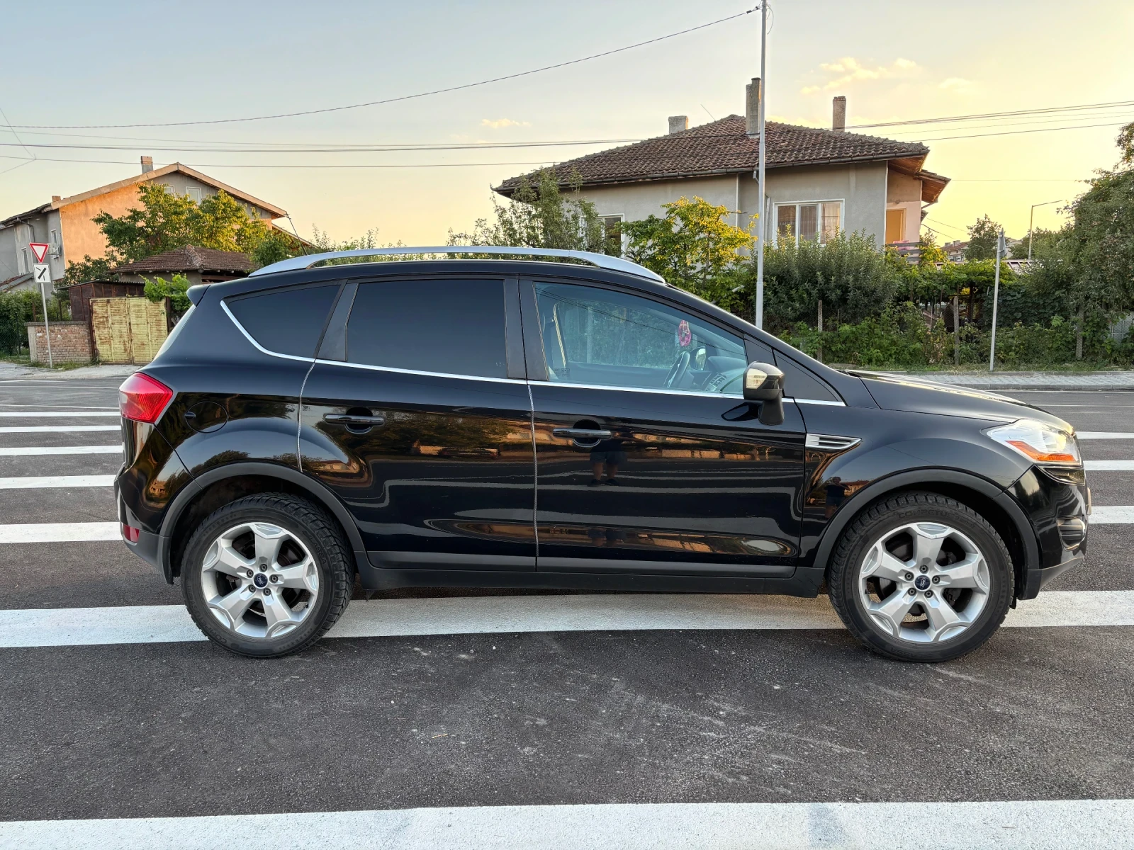 Ford Kuga  Панорама, снимка 8 - Автомобили и джипове - 55524318