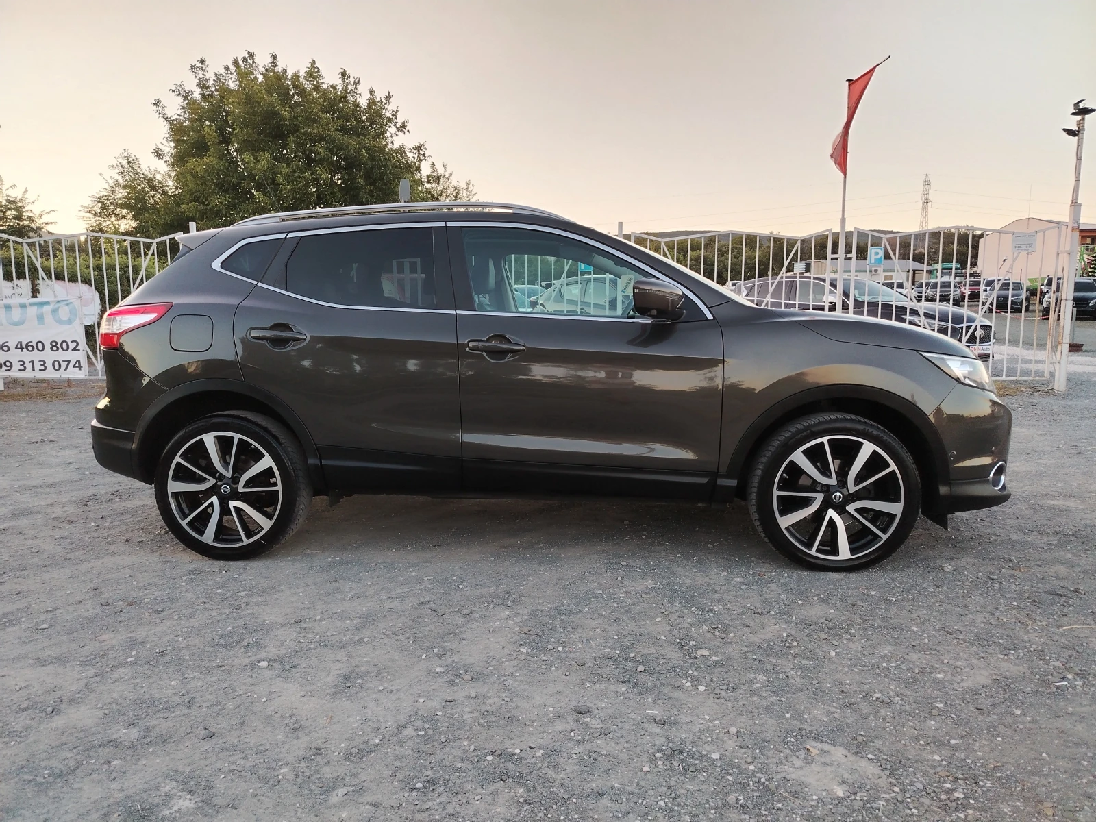 Nissan Qashqai 1.6-131 �� ����, ���������, ��������, ���� | Mobile.bg � ����������� 4
