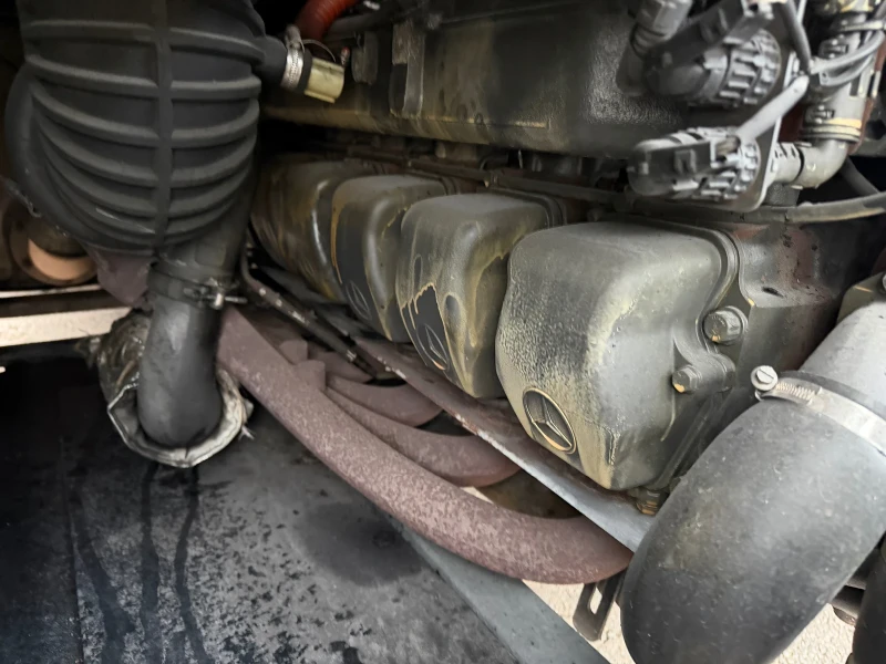 Mercedes-Benz Tourismo O 350 RHD 61 МЕСТА, снимка 16 - Бусове и автобуси - 50570129