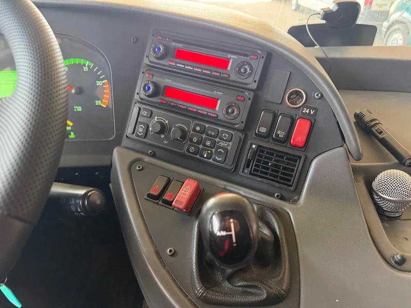 Mercedes-Benz Tourismo O 350 RHD 61 МЕСТА, снимка 9 - Бусове и автобуси - 50570129