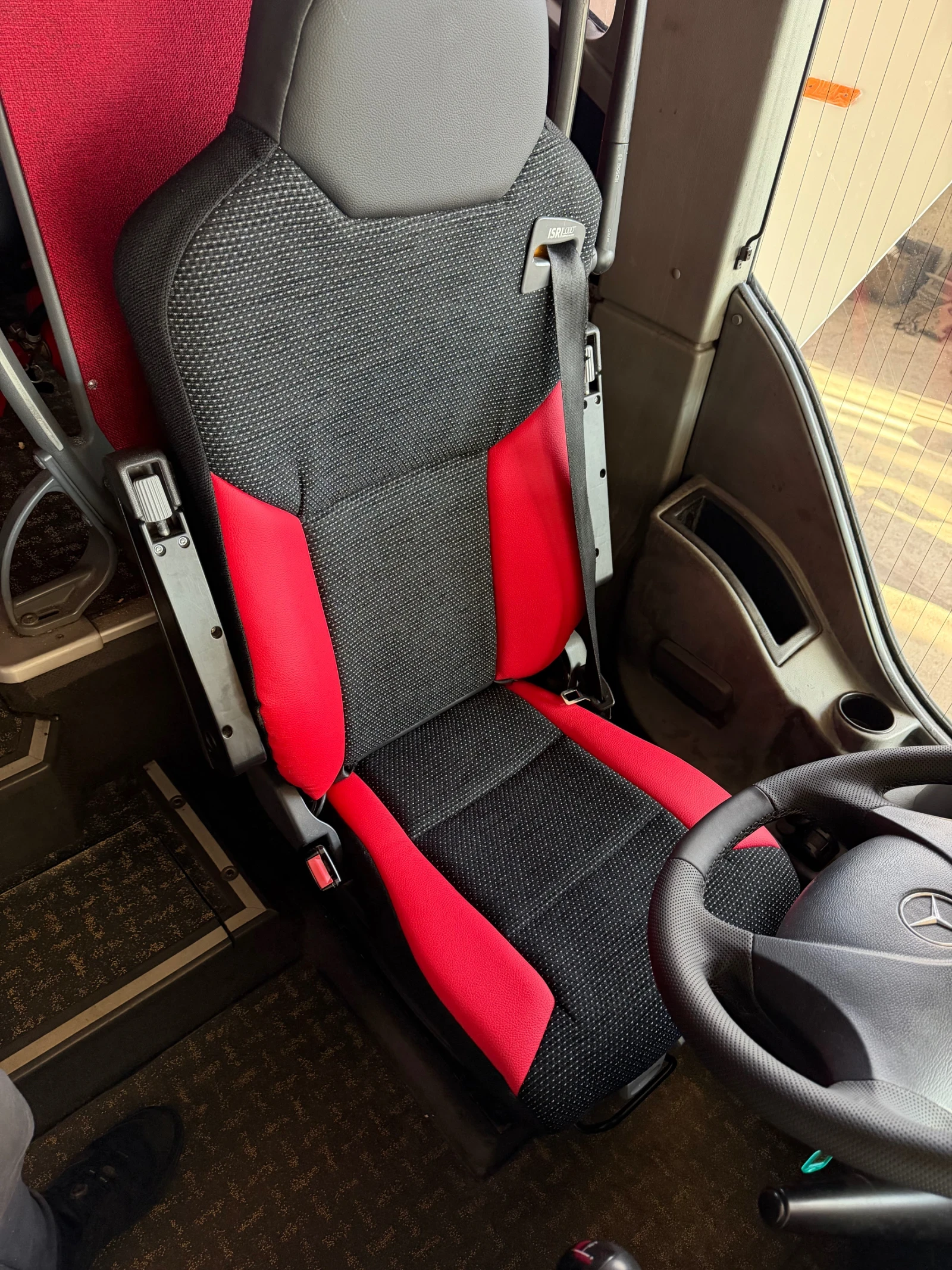 Mercedes-Benz Tourismo O 350 RHD 61 ����� | Mobile.bg � ����������� 5