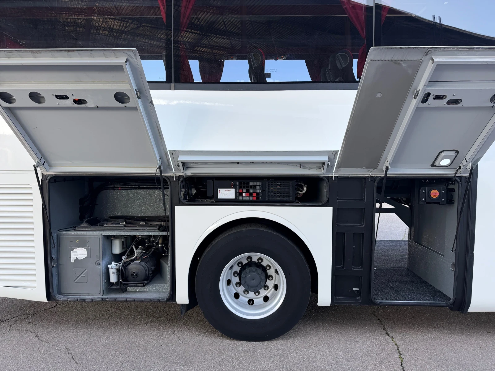 Mercedes-Benz Tourismo O 350 RHD 61 ����� | Mobile.bg � ����������� 13