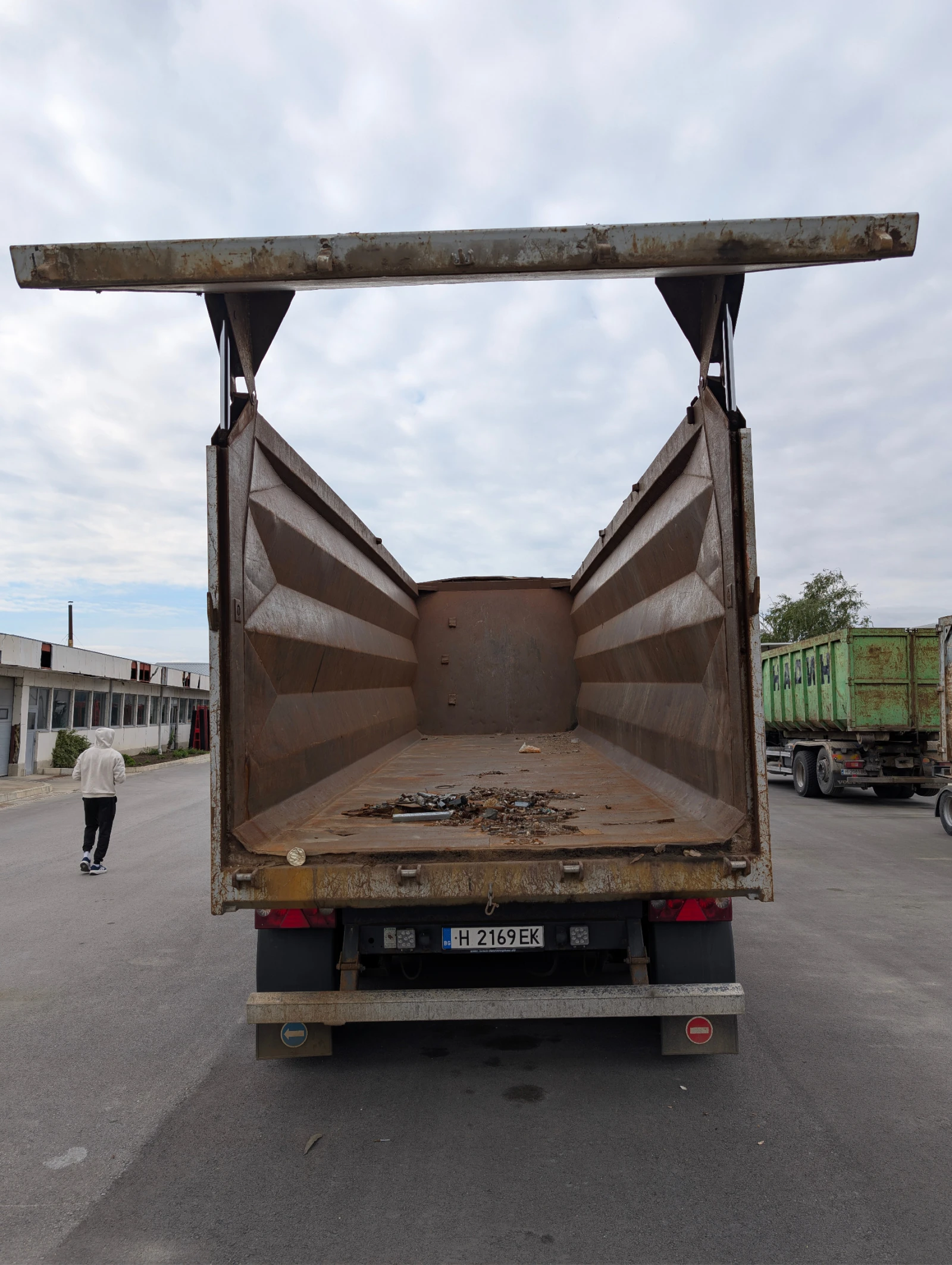 Полуремарке Stas luck 55cb hardox, снимка 17 - Ремаркета - 54560556