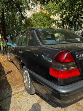     Mercedes-Benz 220 220 CDI