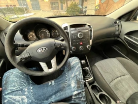 Kia Ceed 1.6CRDi/6/.   | Mobile.bg    7