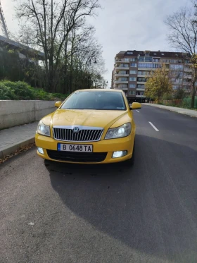 Skoda Octavia 1.6 MPI, снимка 1