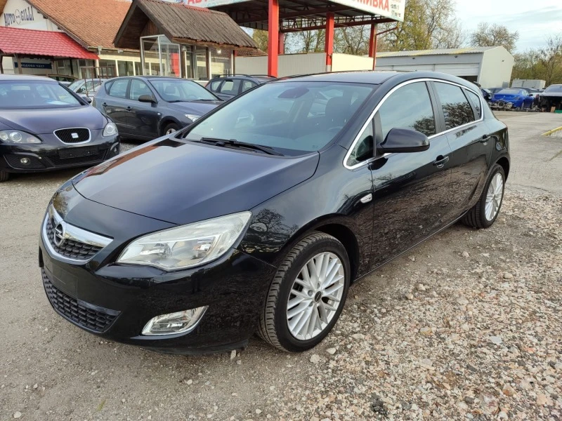 Opel Astra 1.4i, снимка 1 - Автомобили и джипове - 43089748