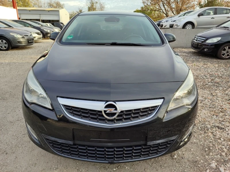 Opel Astra 1.4i, снимка 8 - Автомобили и джипове - 43089748