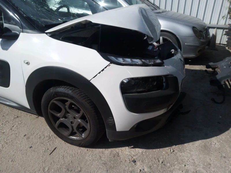 Citroen C4 Cactus 1.2, снимка 4 - Автомобили и джипове - 46911113