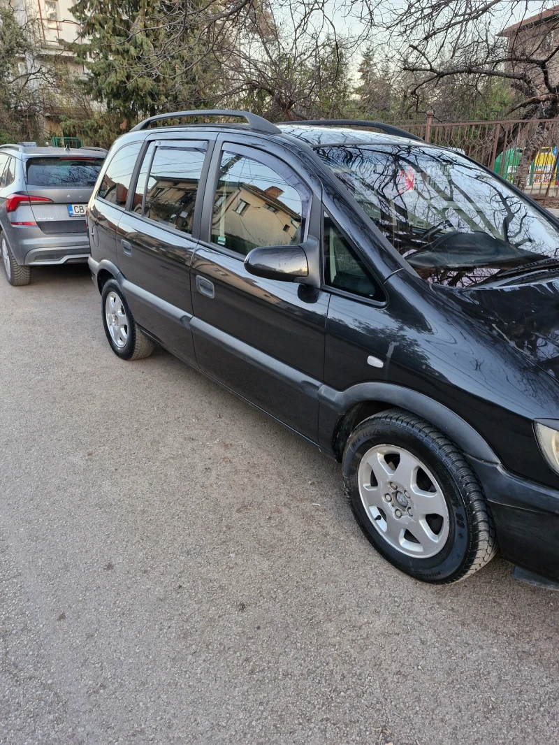 Opel Zafira, снимка 4 - Автомобили и джипове - 49576331