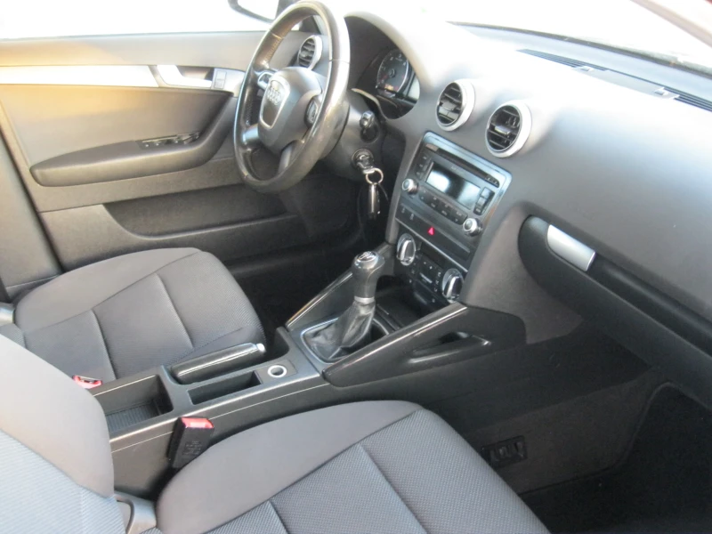 Audi A3 Sportback , снимка 14 - Автомобили и джипове - 51143415