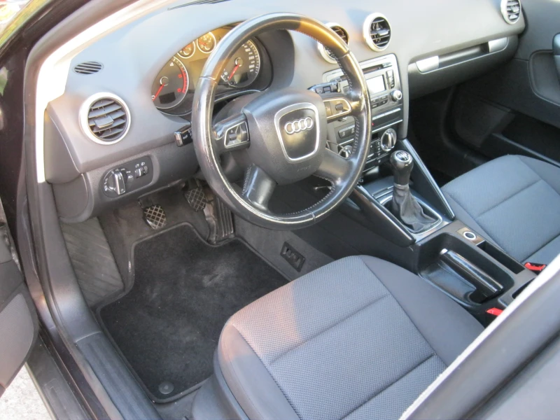 Audi A3 Sportback , снимка 10 - Автомобили и джипове - 51143415