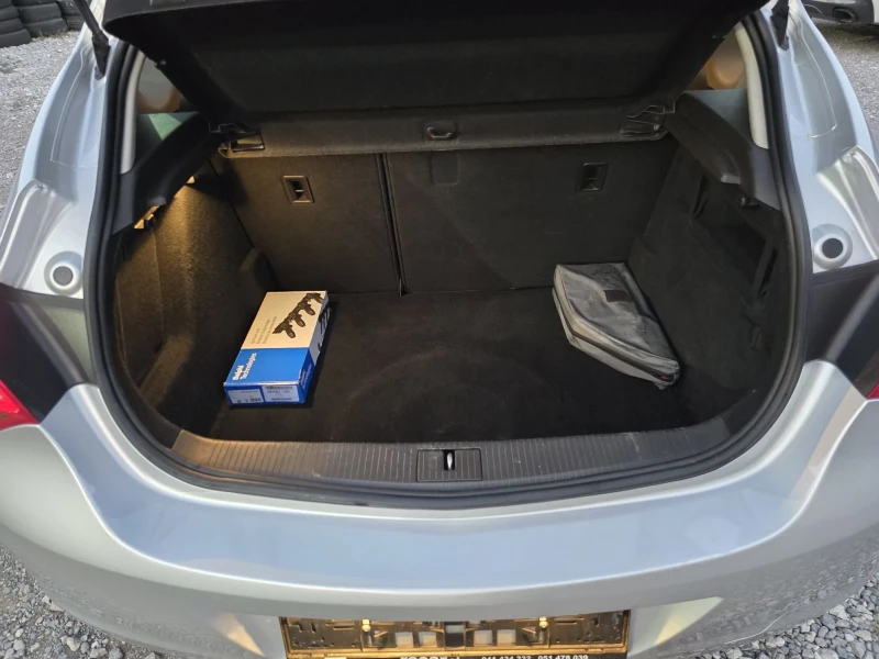 Opel Astra 1.4 TURBO , снимка 12 - Автомобили и джипове - 51740255