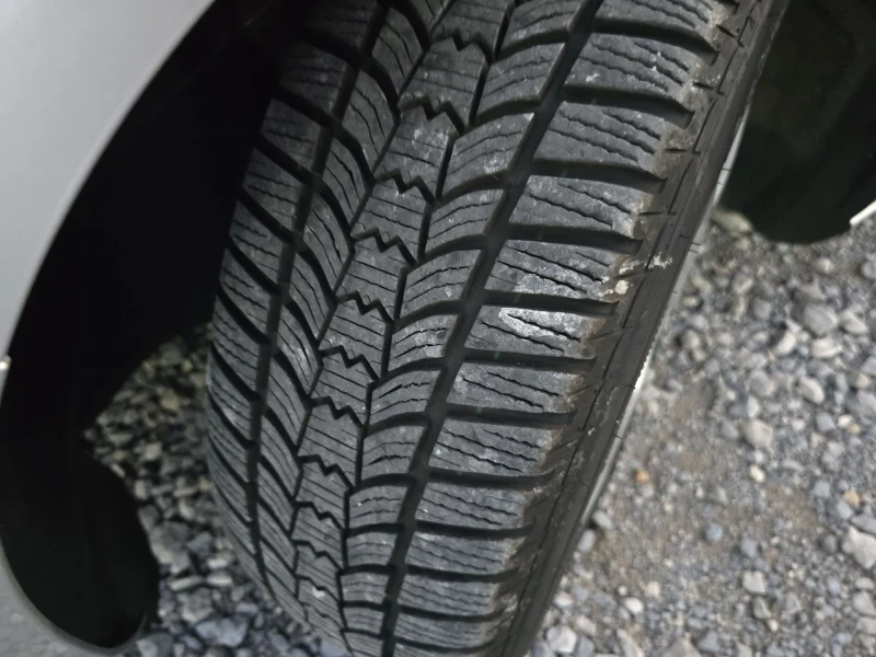 Opel Astra 1.4 TURBO , снимка 15 - Автомобили и джипове - 51740255