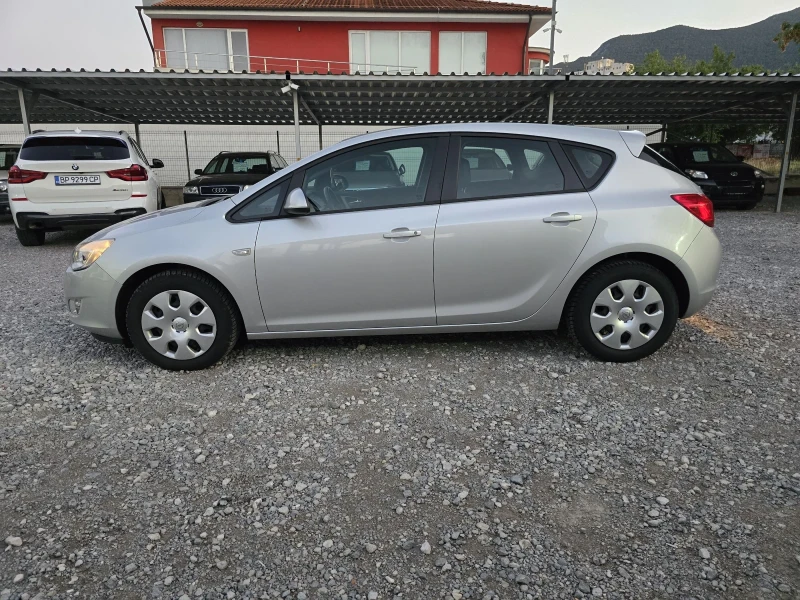 Opel Astra 1.4 TURBO , снимка 6 - Автомобили и джипове - 51740255