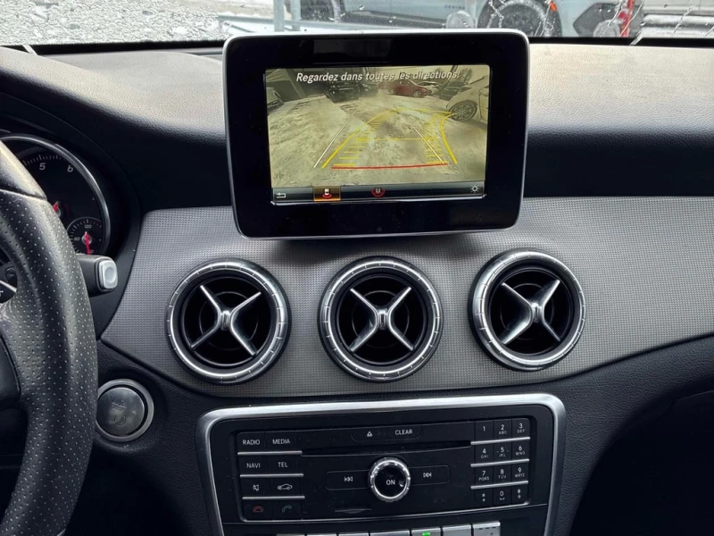 Mercedes-Benz CLA * 250 * CARFAX * БЕЗ ПЪРВОНАЧАЛНА ВНОСКА, снимка 9 - Автомобили и джипове - 53157583