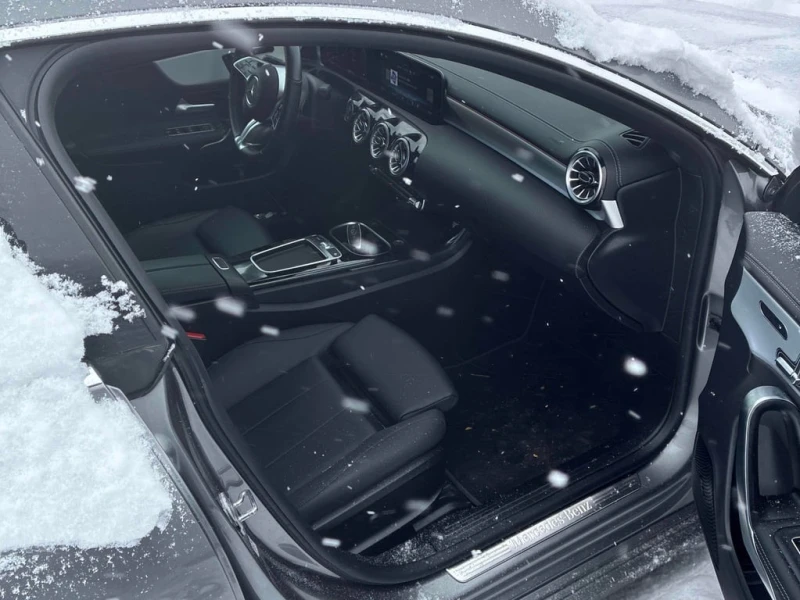 Mercedes-Benz CLA * 250 * CARFAX * БЕЗ ПЪРВОНАЧАЛНА ВНОСКА, снимка 10 - Автомобили и джипове - 53210883