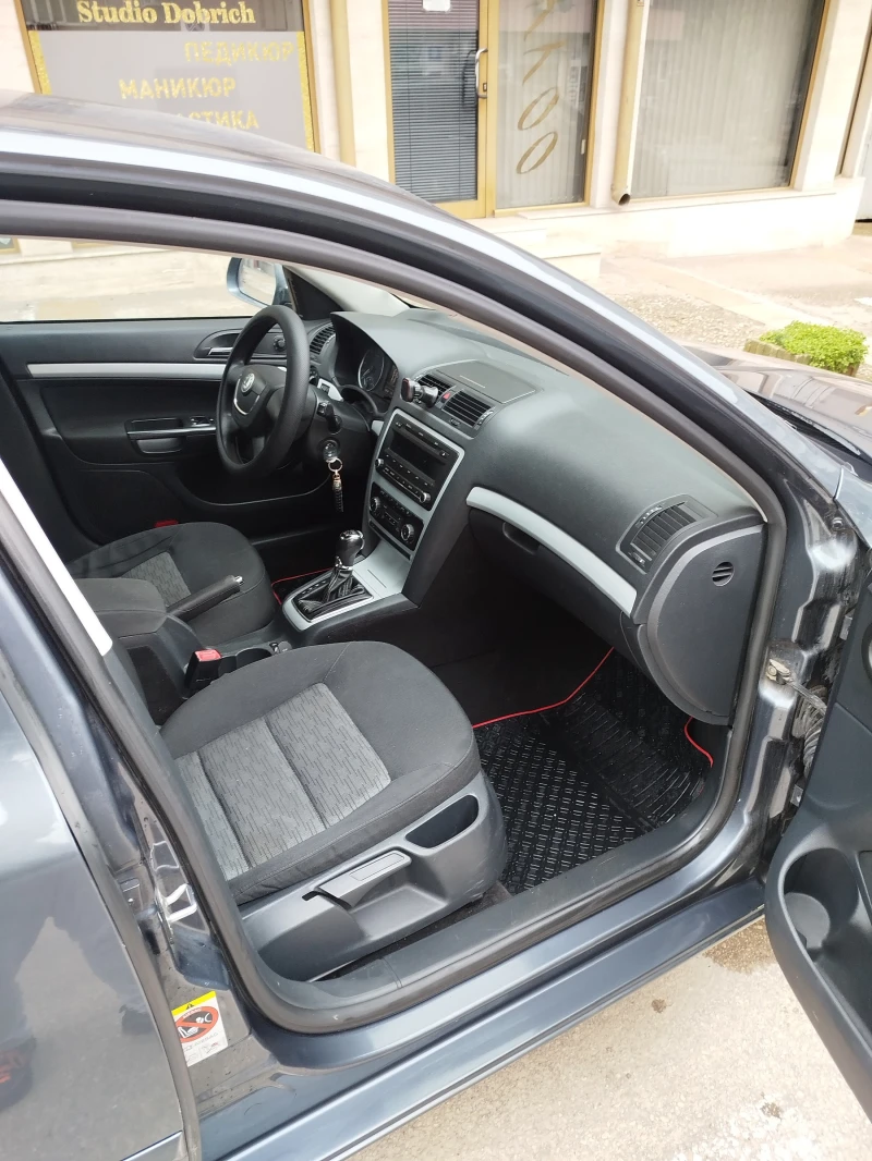 Skoda Octavia 4* 4, снимка 5 - Автомобили и джипове - 53294573
