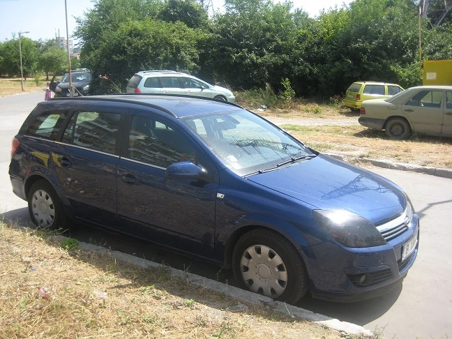 Opel Astra, снимка 2 - Автомобили и джипове - 48839932