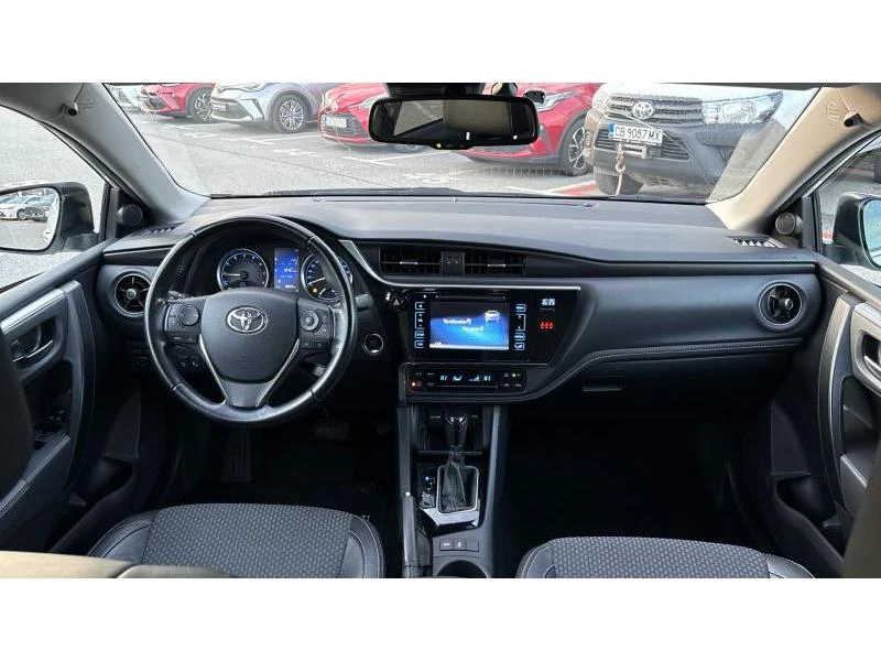Toyota Corolla SDN 1.6P CVT EXECUTIVE PLUS, снимка 8 - Автомобили и джипове - 53001251