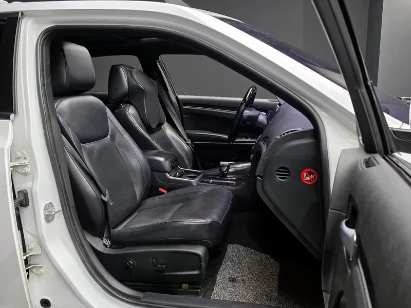 Chrysler 300c 3.6, снимка 11 - Автомобили и джипове - 54326060