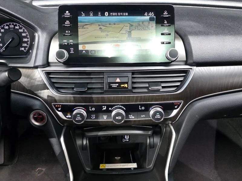 Honda Accord 2.0 Automatic, снимка 13 - Автомобили и джипове - 55905926