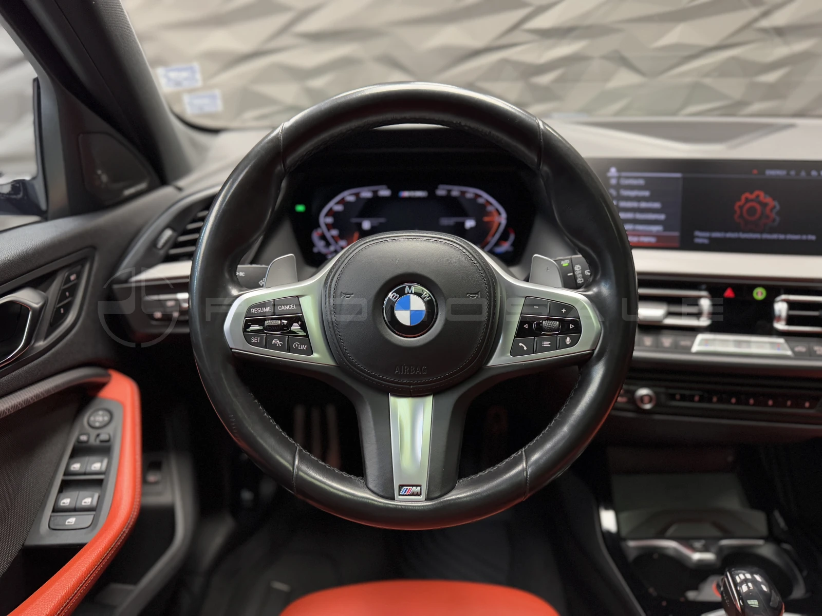 BMW M135 i xDrive H&K* Pano* Camera* Подгрев - изображение 6