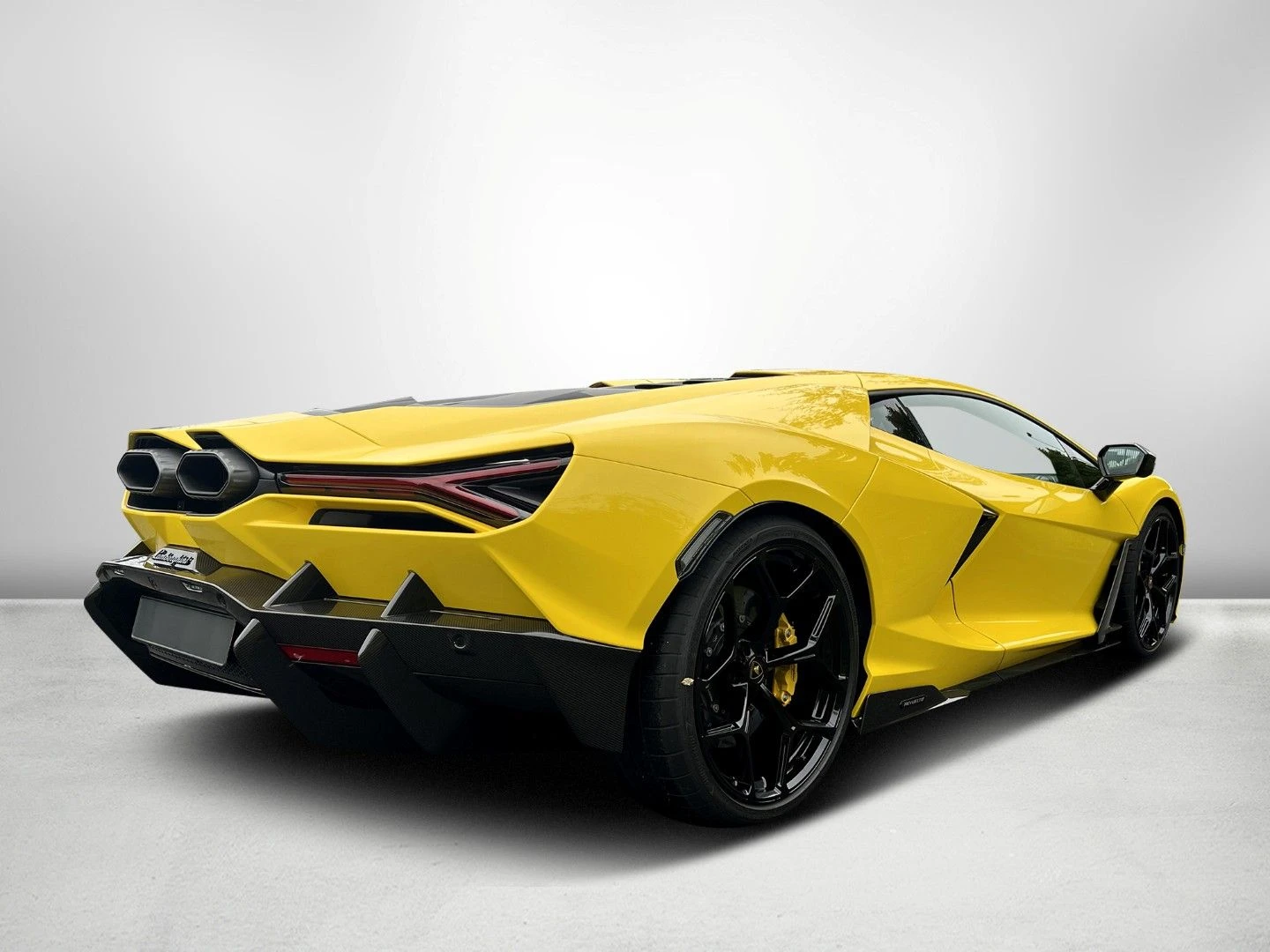 Lamborghini Revuelto 6.5L V12 - изображение 8